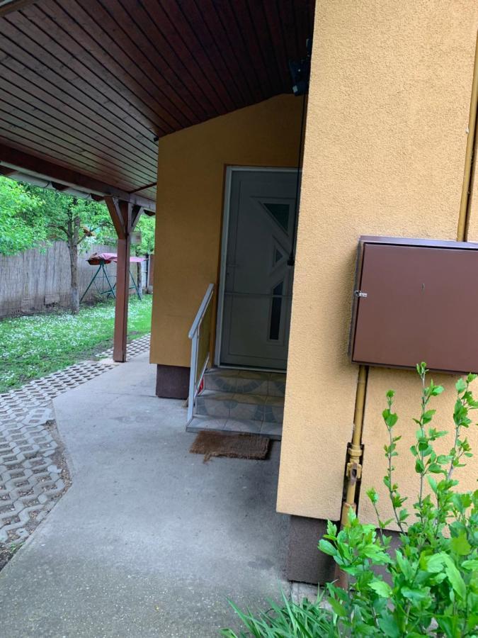 Eoetvoes Vendeghaz Villa Hajdúszoboszló Eksteriør bilde